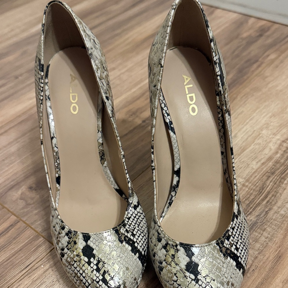 Aldo Snakeskin Pattern Heels - Black and Cream